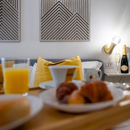 Apartamento Palatium Al Duomo Turín Exterior foto